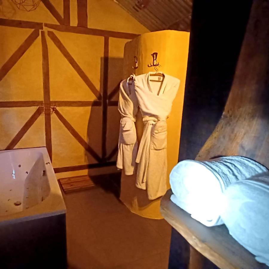 La Cabane Du Coing Vise Luaran gambar